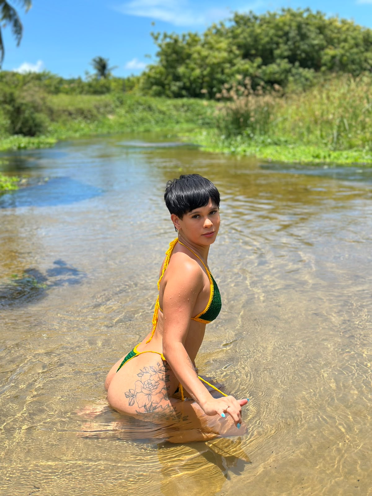 Sininho em cenário natural